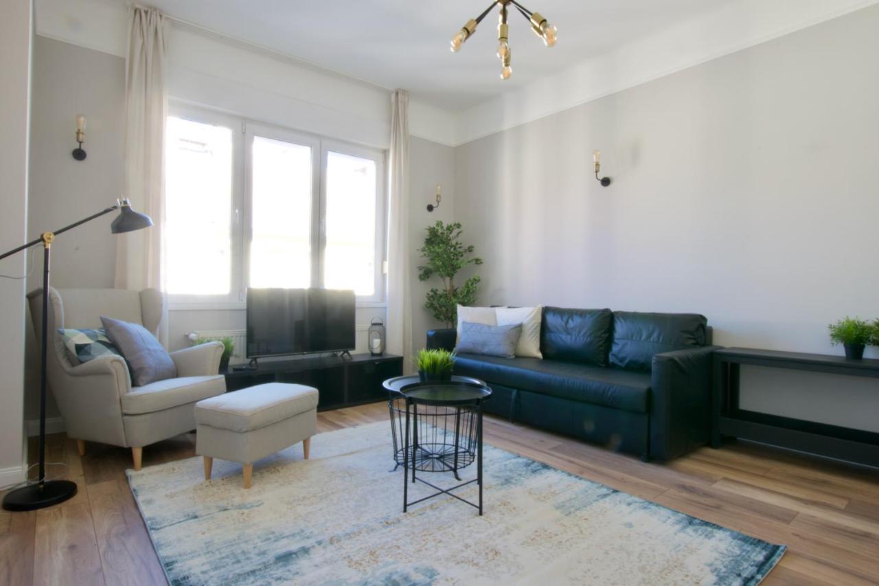 Standard Apartment By Hi5 - Tatra Street บูดาเปสต์ ภายนอก รูปภาพ