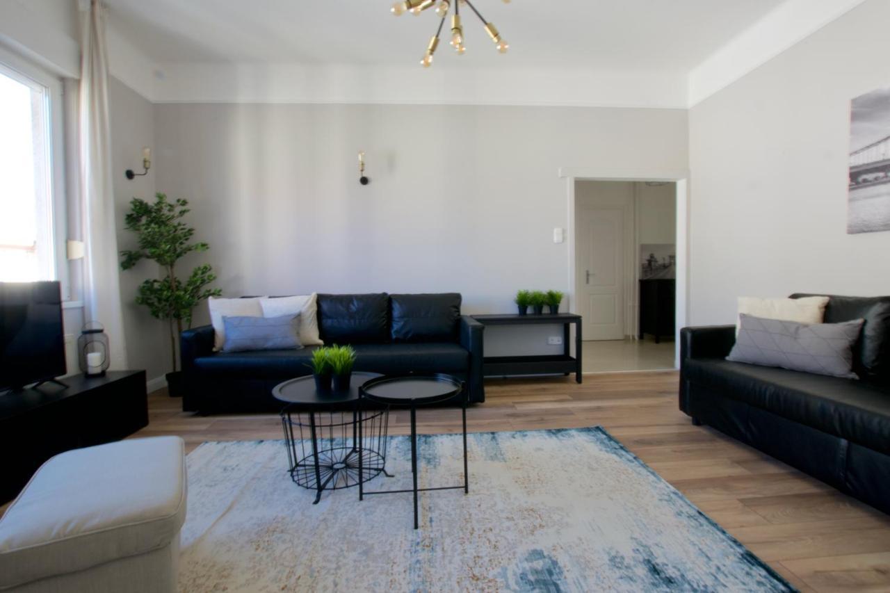 Standard Apartment By Hi5 - Tatra Street บูดาเปสต์ ภายนอก รูปภาพ