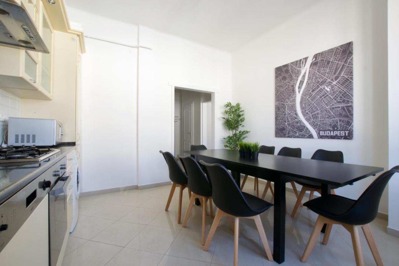 Standard Apartment By Hi5 - Tatra Street บูดาเปสต์ ภายนอก รูปภาพ