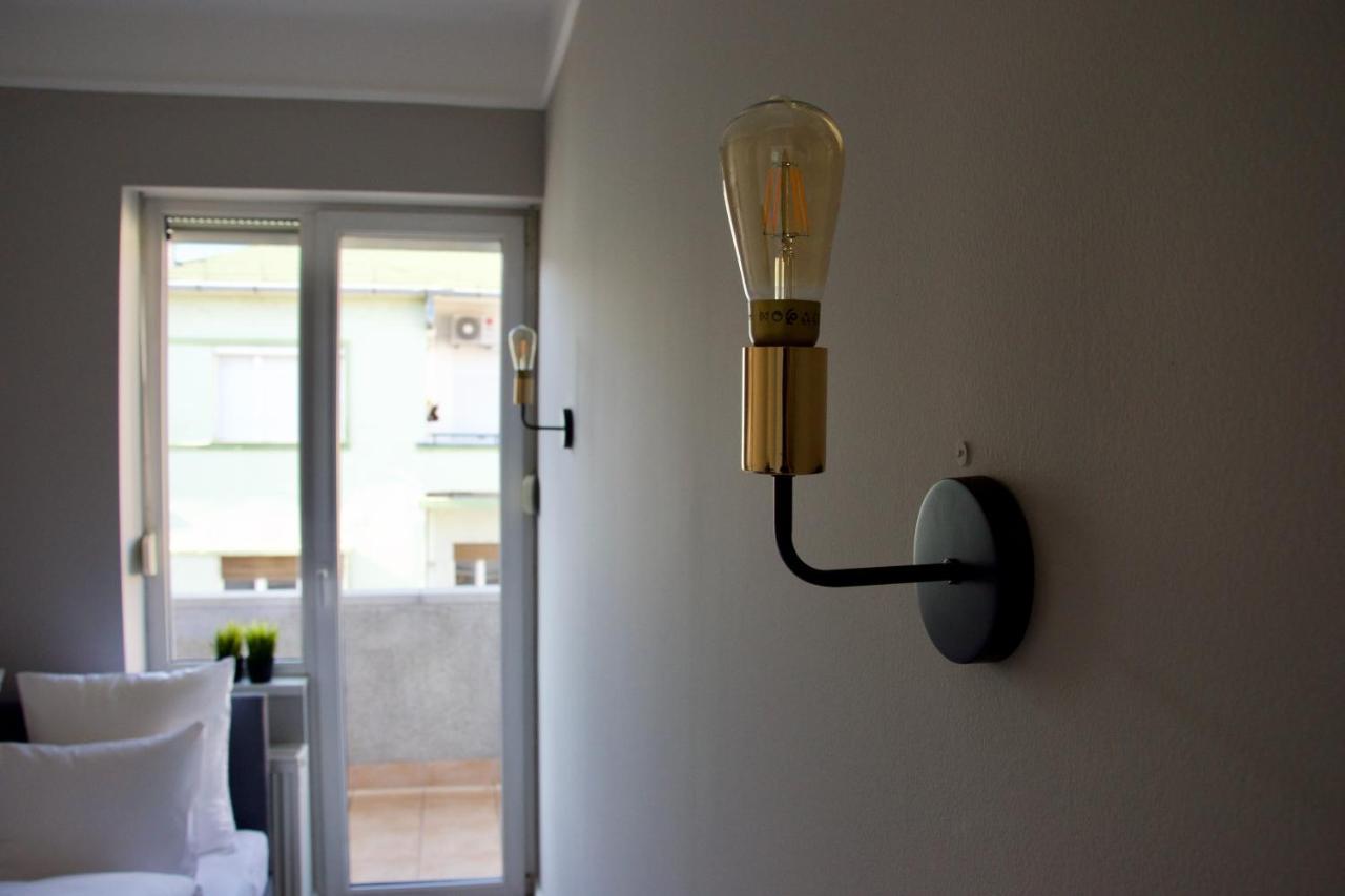 Standard Apartment By Hi5 - Tatra Street บูดาเปสต์ ภายนอก รูปภาพ