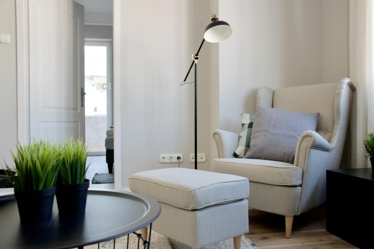 Standard Apartment By Hi5 - Tatra Street บูดาเปสต์ ภายนอก รูปภาพ