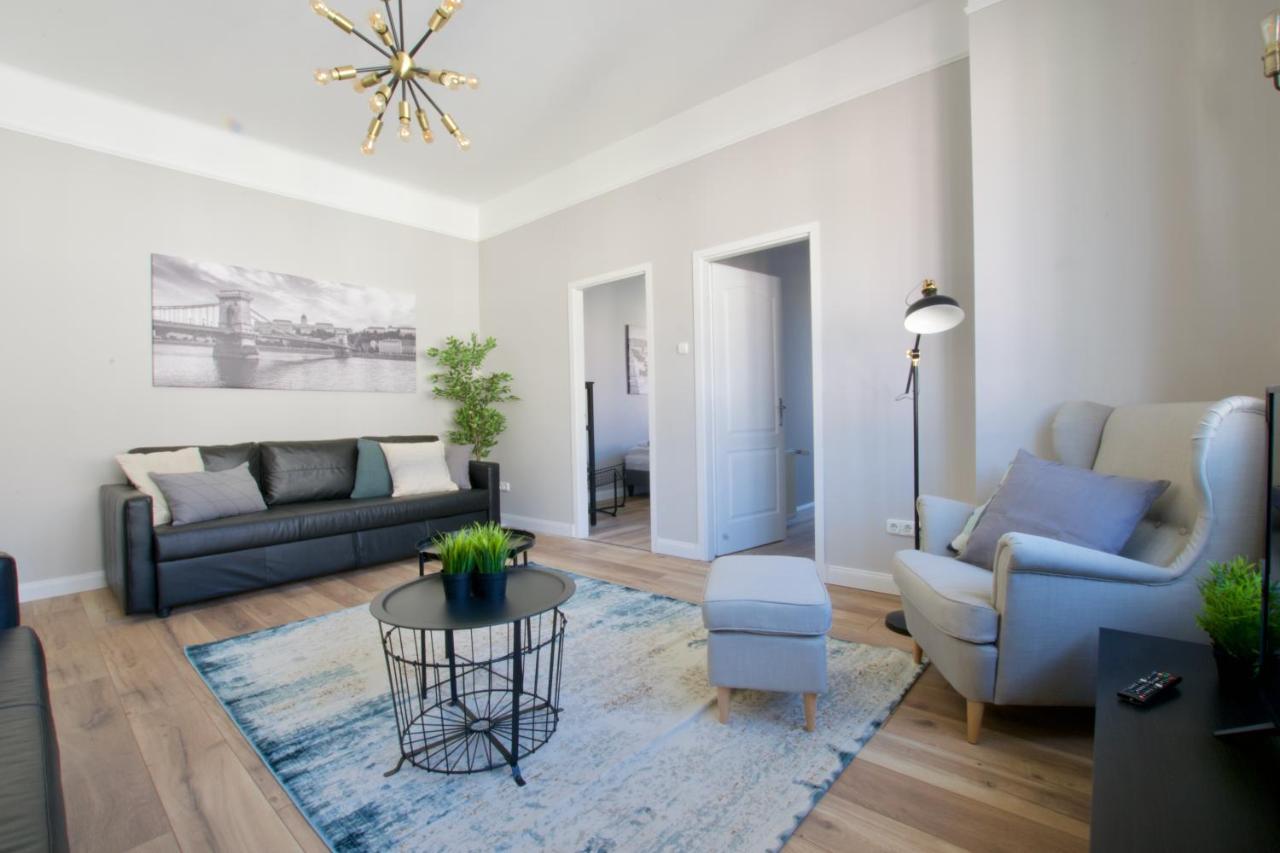 Standard Apartment By Hi5 - Tatra Street บูดาเปสต์ ภายนอก รูปภาพ