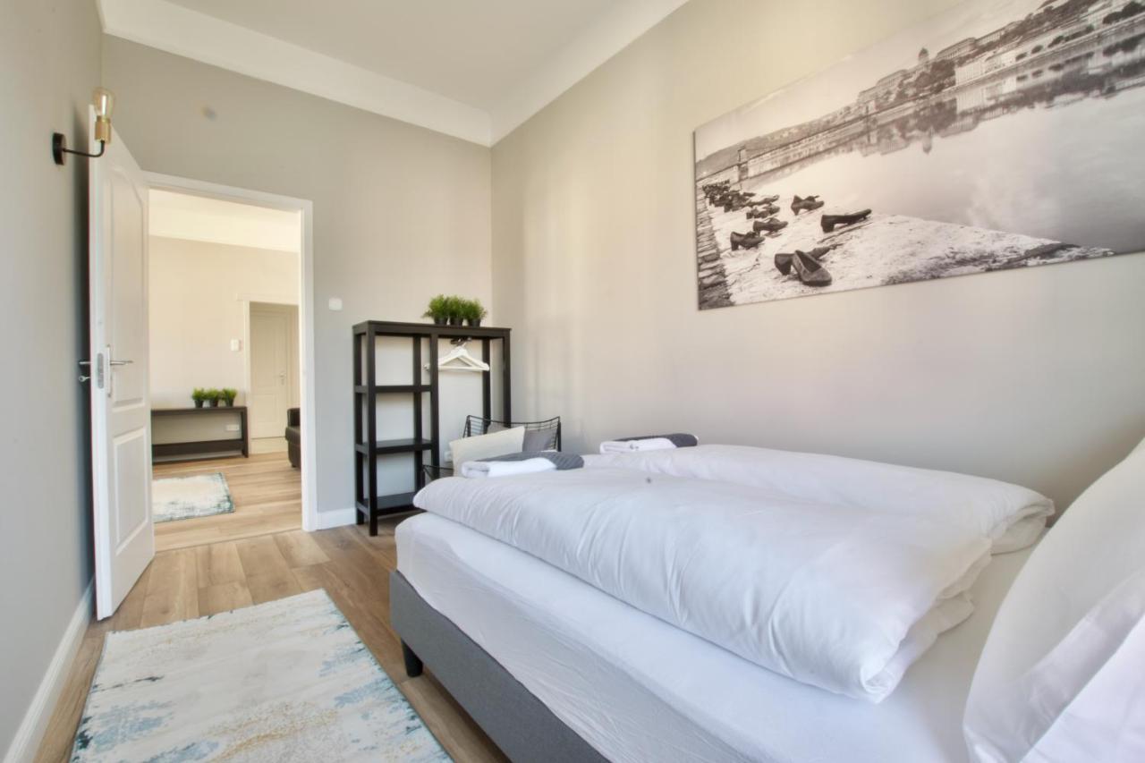 Standard Apartment By Hi5 - Tatra Street บูดาเปสต์ ภายนอก รูปภาพ