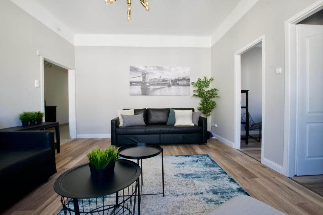 Standard Apartment By Hi5 - Tatra Street บูดาเปสต์ ภายนอก รูปภาพ